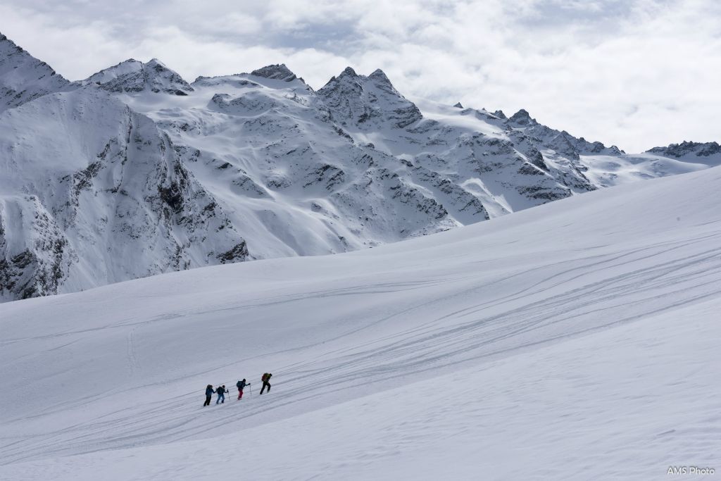 Les randonneurs à ski apprécient aussi la montée vers le refuge